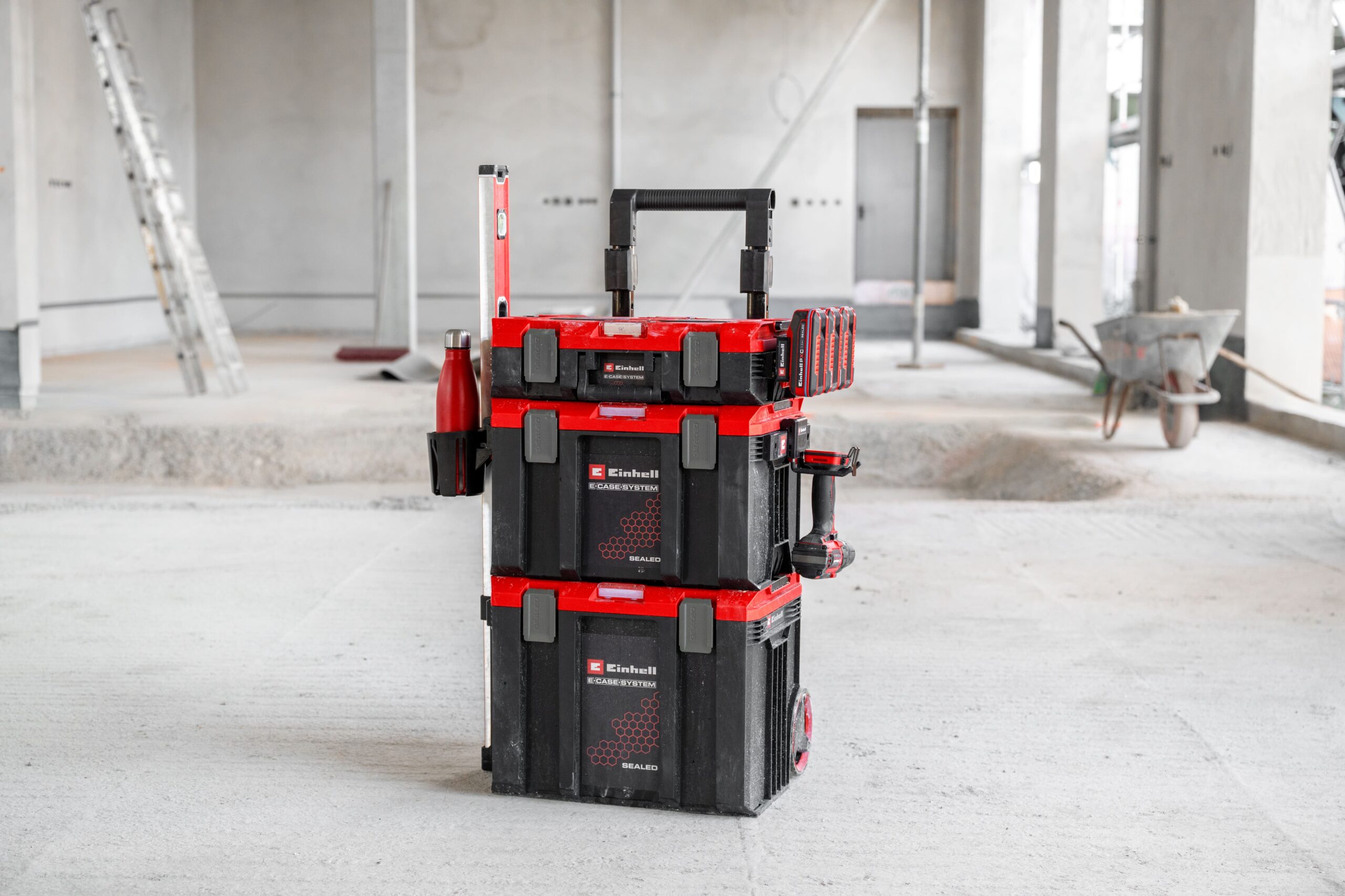 E-CASE L SEALED D’EINHELL, LA SOLUTION DE RANGEMENT MODULAIRE ÉTANCHE À LA POUSSIÈRE ET AUX PROJECTIONS D’EAU